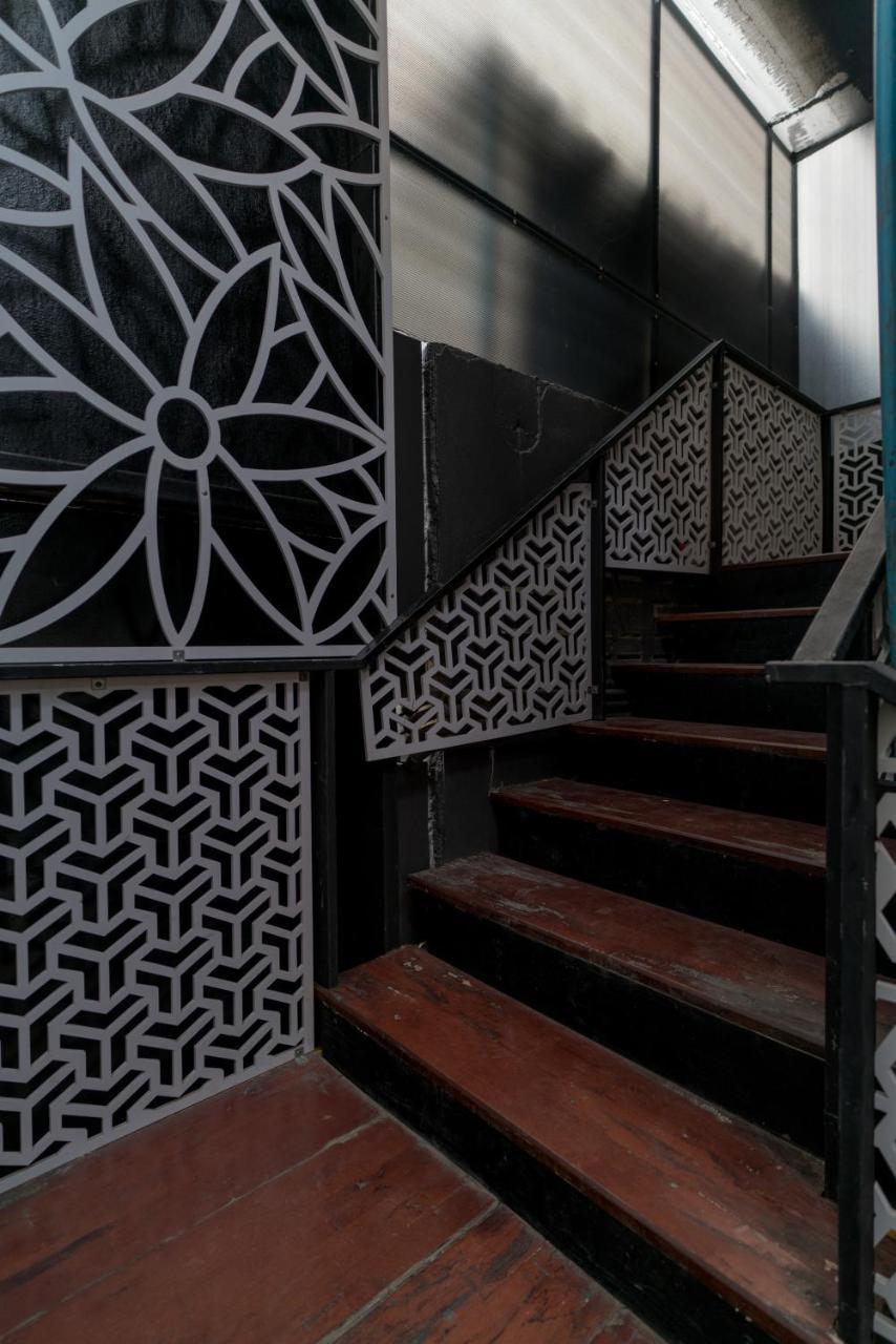 Hotel Grey Door Patong Esterno foto